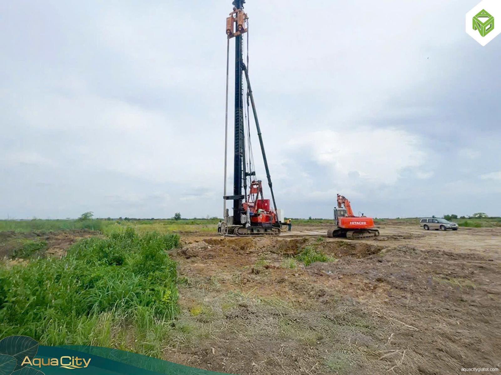 Sôi động nhịp thi công tại Đảo Phượng Hoàng Aqua City tháng 10/2025